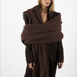 Janessa Leone blanket scarf